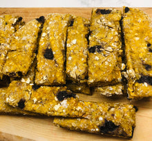 Load image into Gallery viewer, Goat Milk, Chicken & Blueberry Baked